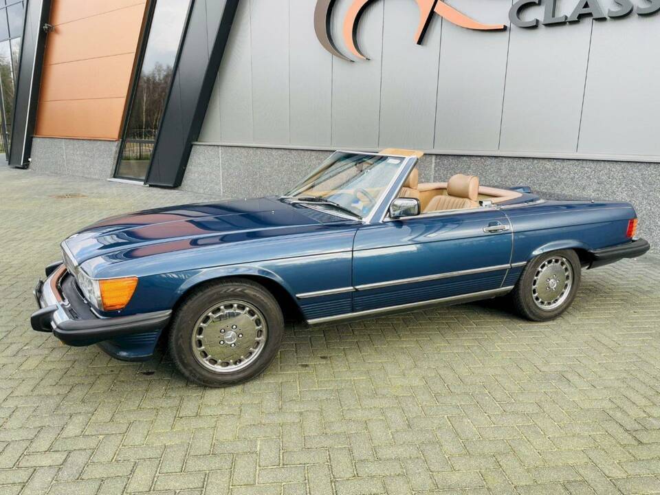 Image 6/36 de Mercedes-Benz 560 SL (1986)