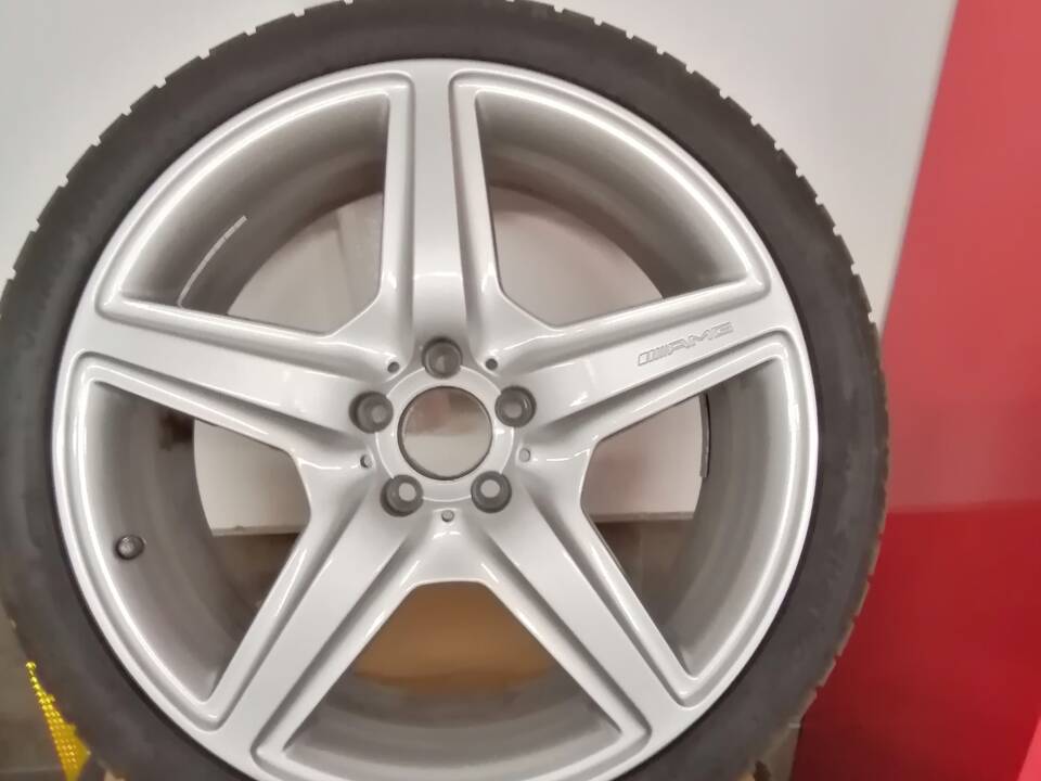 Image 23/26 of Mercedes-Benz CL 500 (2008)