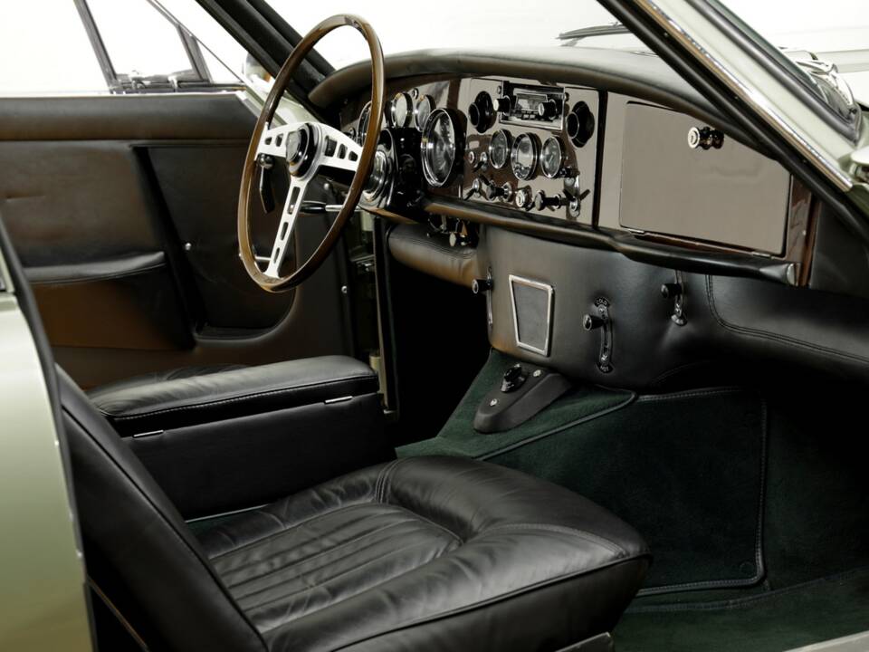 Bild 13/29 von Jensen C-V8 MK III (1966)