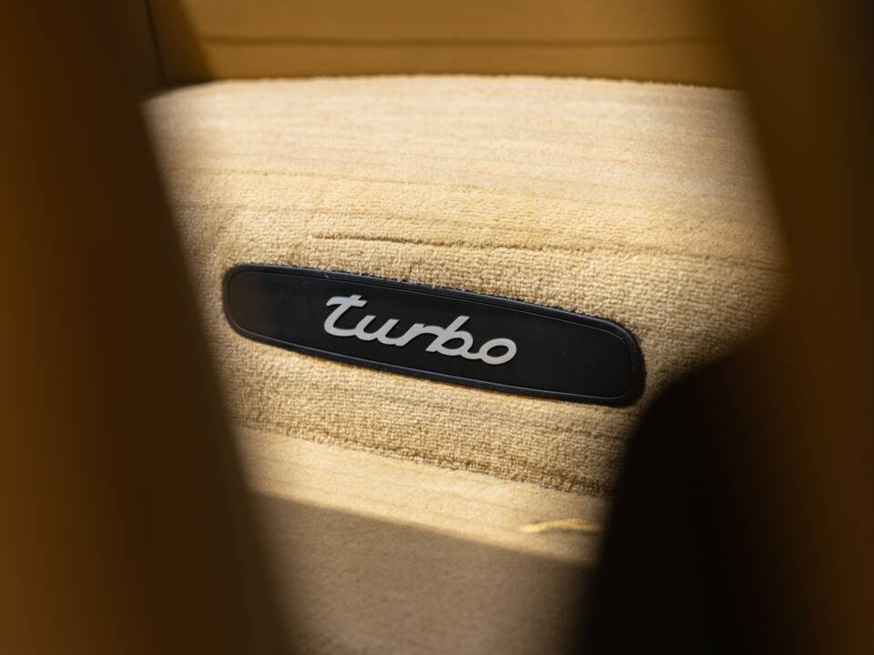 Bild 14/27 von Porsche 911 Turbo (2001)