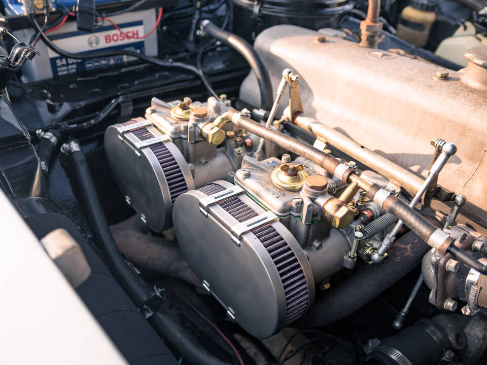 Image 37/42 de Mercedes-Benz 190 SL (1961)