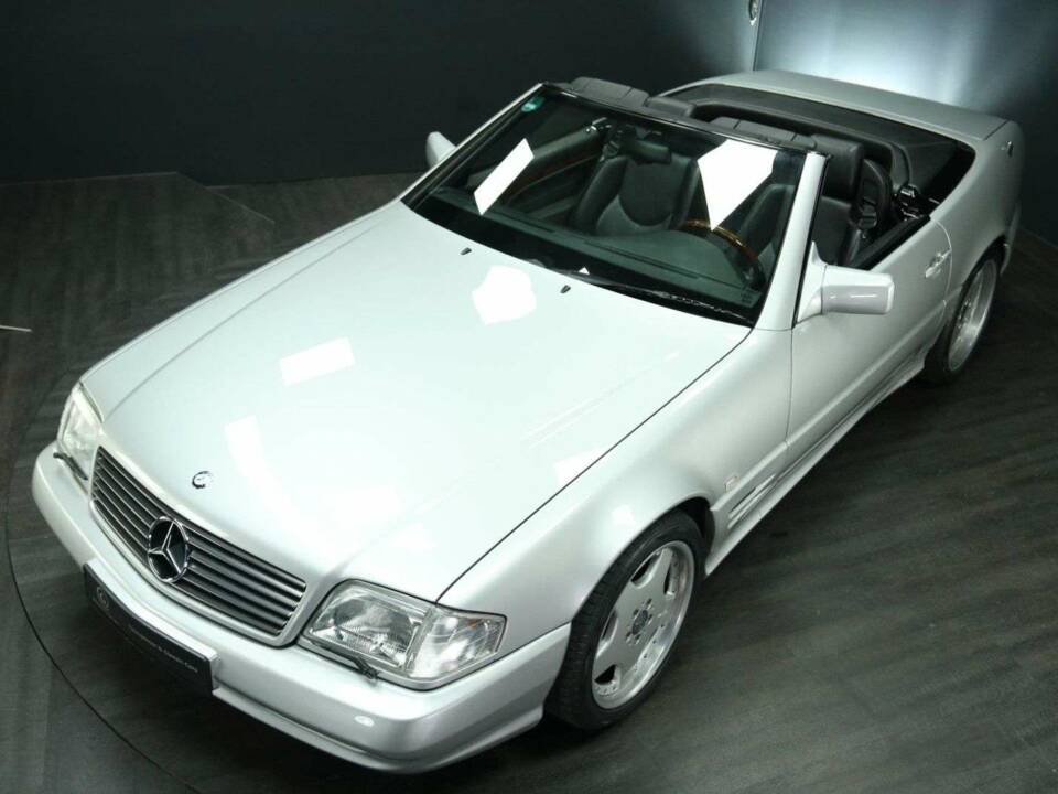 Imagen 9/30 de Mercedes-Benz SL 600 6.0 AMG (1996)