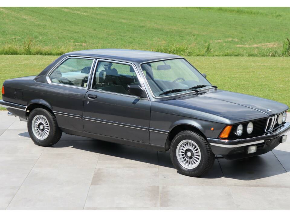 Image 1/50 of BMW 323i (1980)