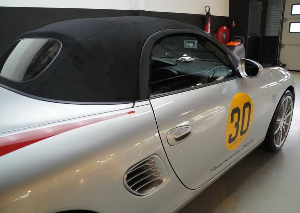 Immagine 35/50 di Porsche Boxster (2003)