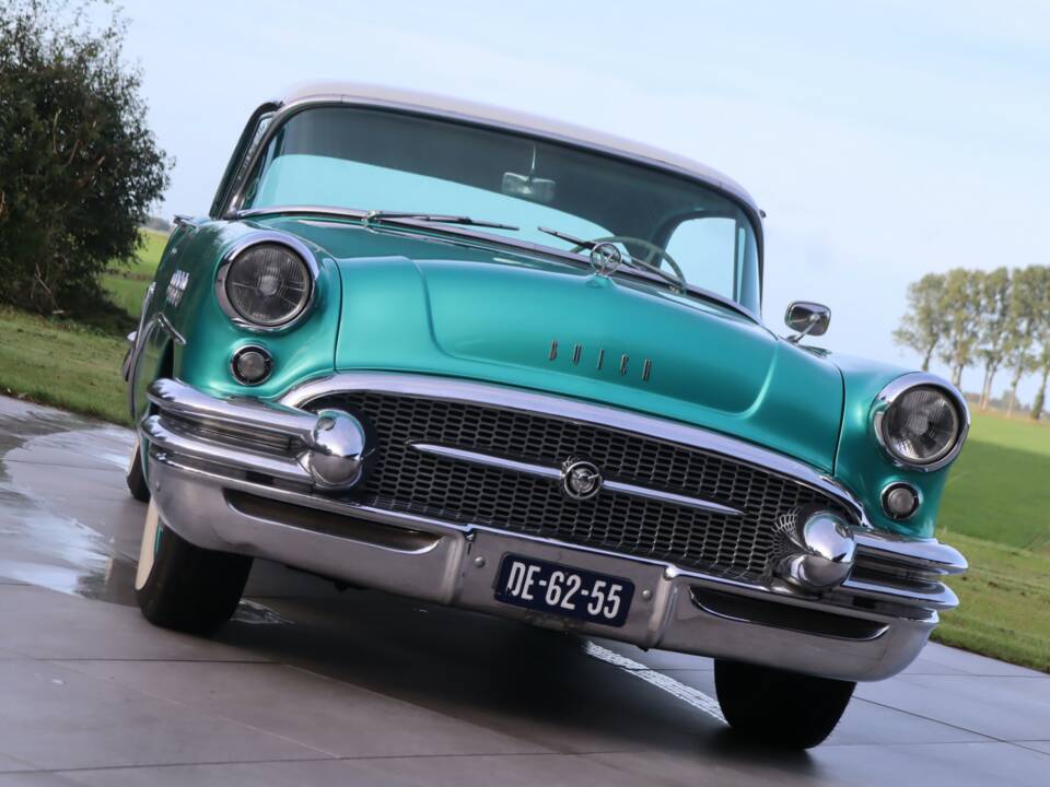 Image 49/50 of Buick 60 Century Riviera (1955)