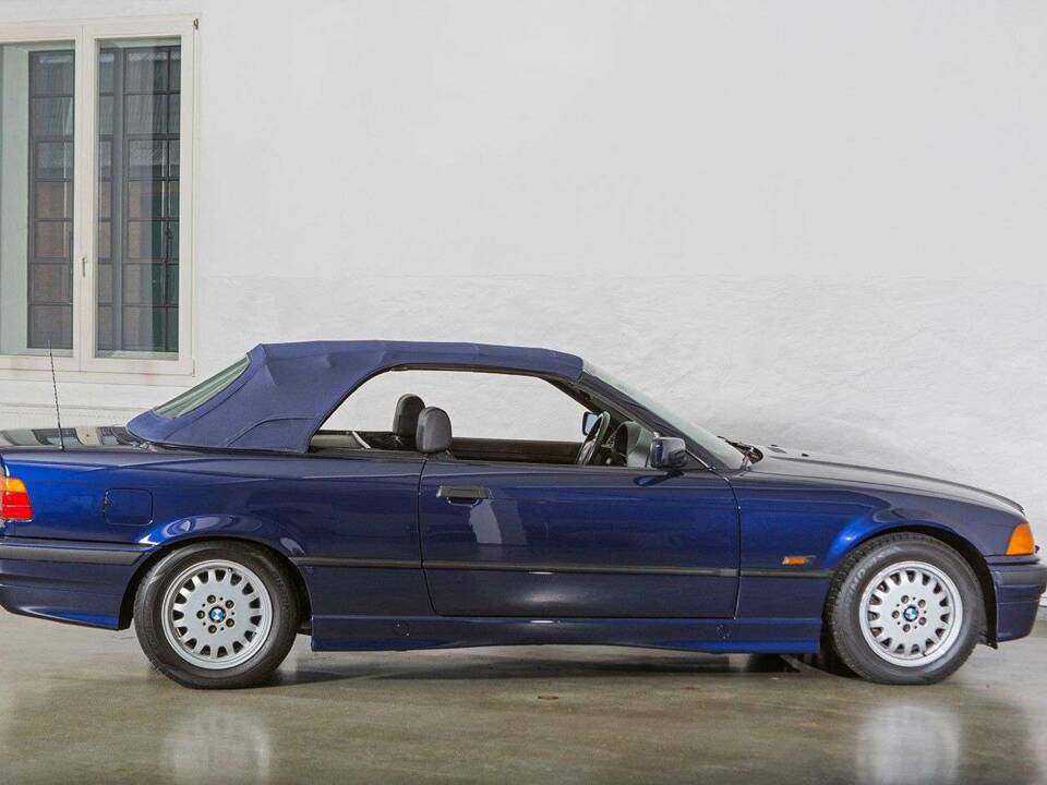 Imagen 9/20 de BMW 328i (1995)