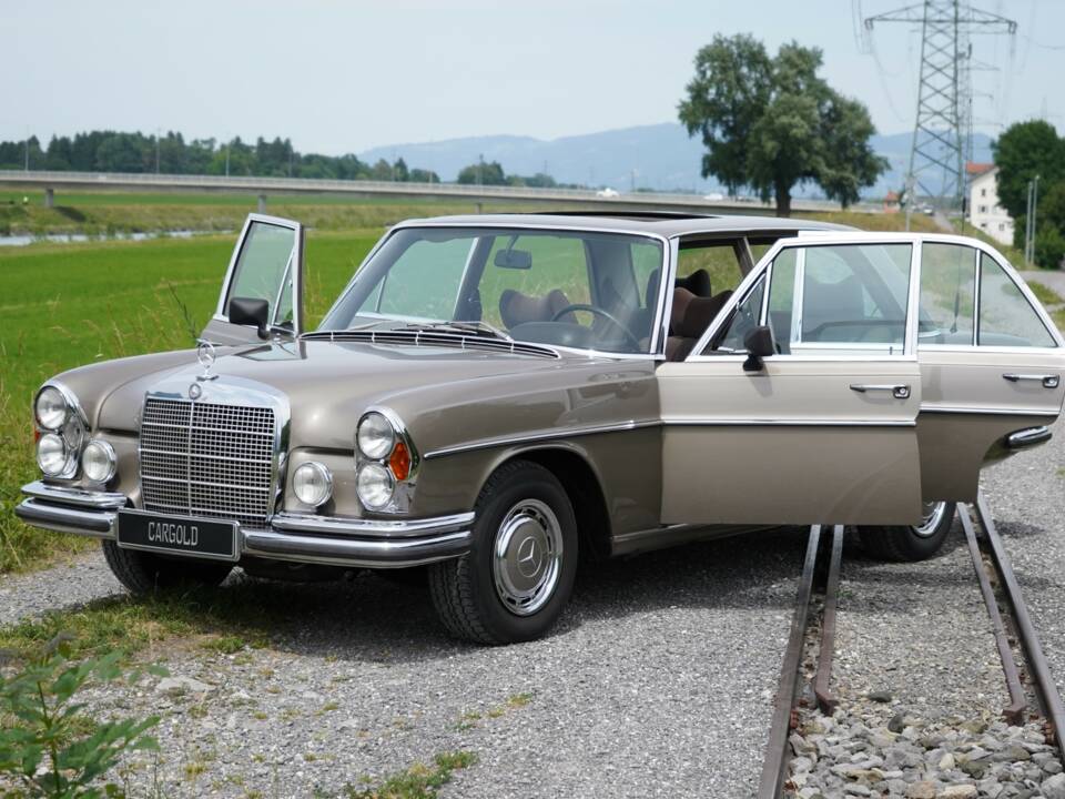 Afbeelding 25/89 van Mercedes-Benz 300 SEL 6.3 (1972)