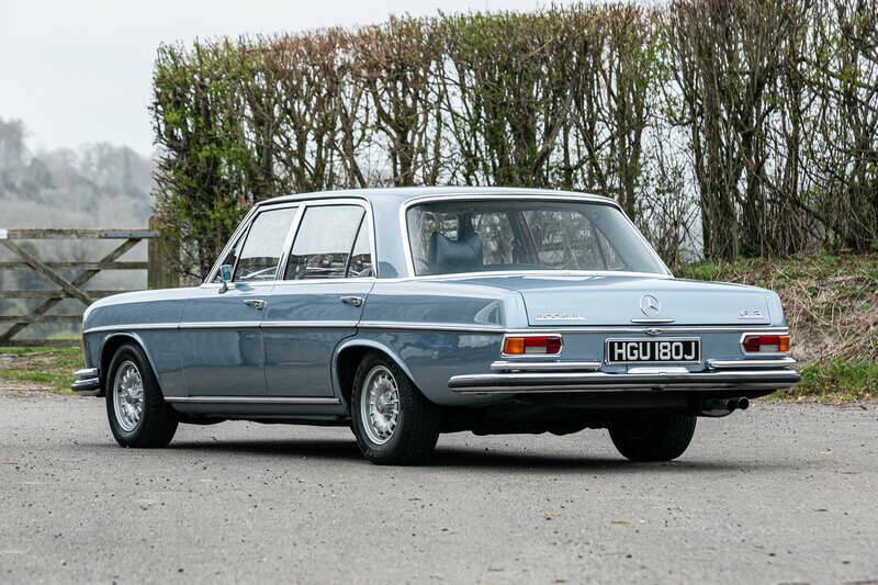 Image 4/32 of Mercedes-Benz 300 SEL 6.3 (1971)