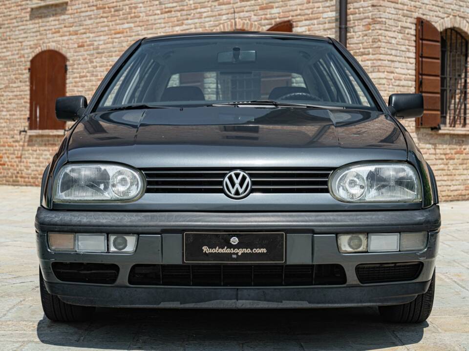 Immagine 3/45 di Volkswagen Golf IV 1.6 (1997)