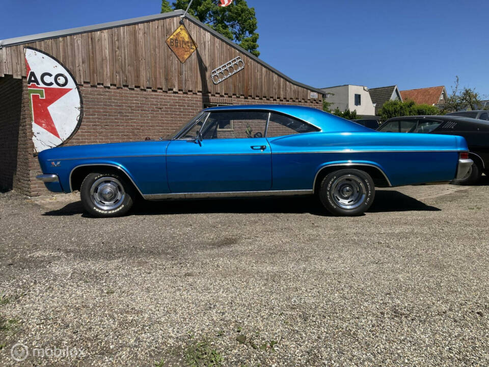 Image 30/45 of Chevrolet Impala Sport Coupe (1967)