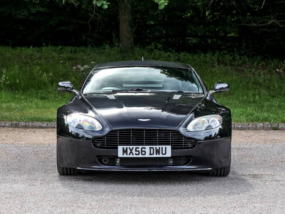 Imagen 6/39 de Aston Martin V8 Vantage (2007)