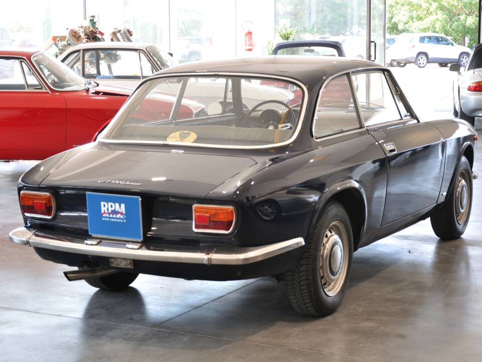 Bild 15/30 von Alfa Romeo Giulia GT 1300 Junior (1971)