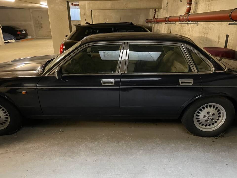Bild 16/16 von Jaguar XJ 40 4.0 (1992)
