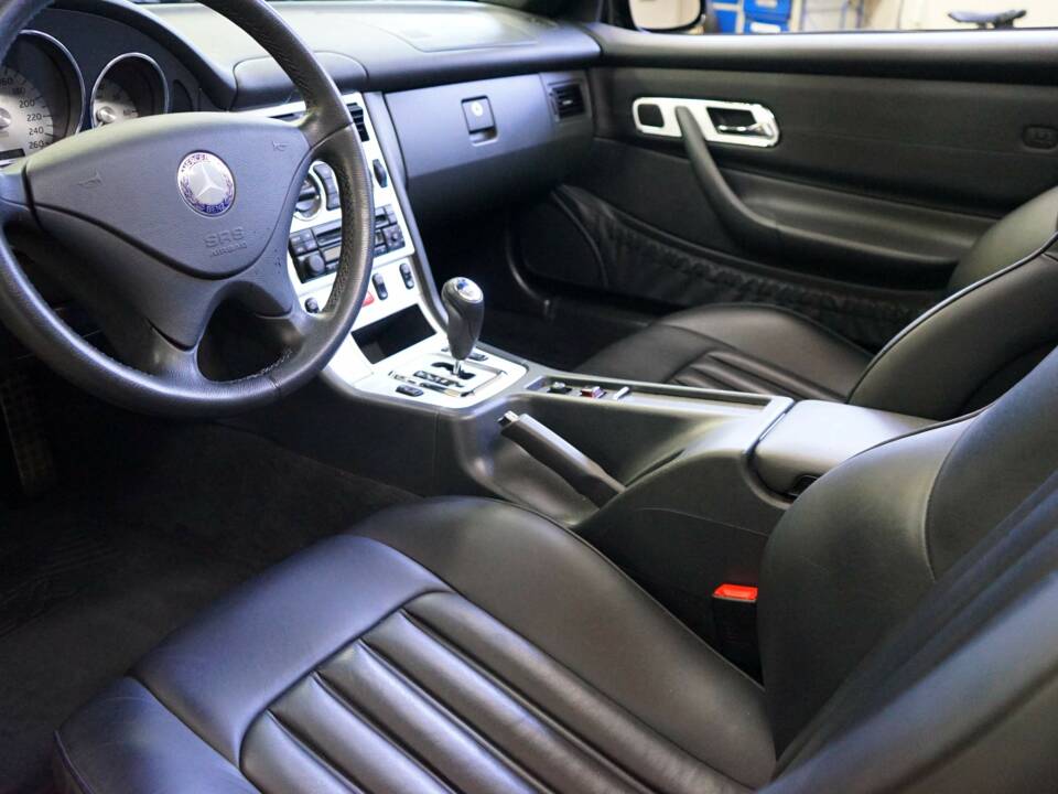 Image 28/48 of Mercedes-Benz SLK 230 Kompressor (2003)