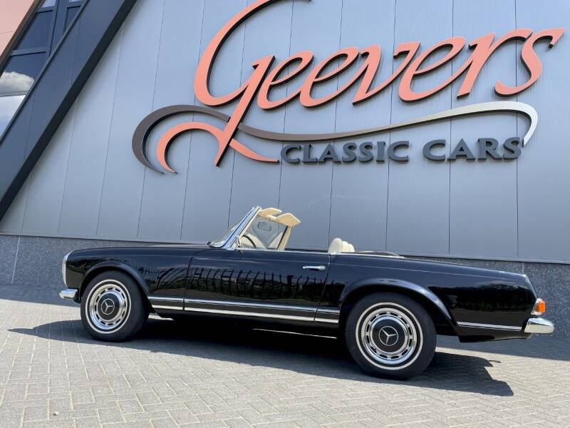 Image 13/38 de Mercedes-Benz 280 SL (1970)