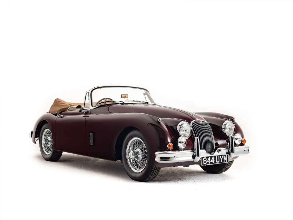 Immagine 2/41 di Jaguar XK 150 3.8 SE OTS (1960)