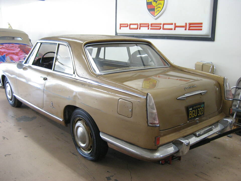 Image 2/23 of Lancia Flaminia Coupe Pininfarina (1960)