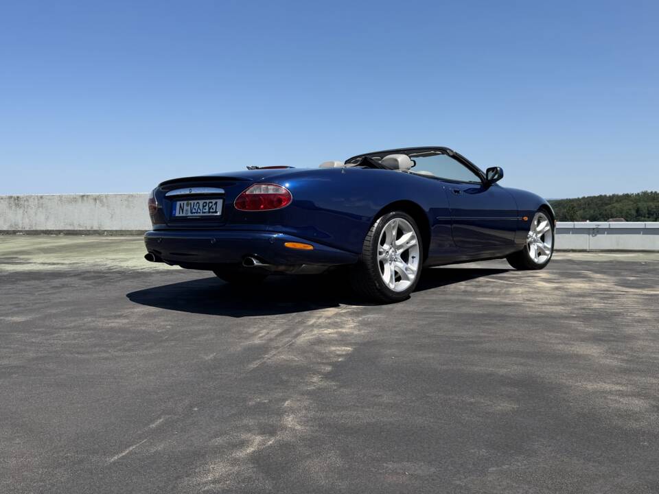 Image 10/20 of Jaguar XKR (2002)