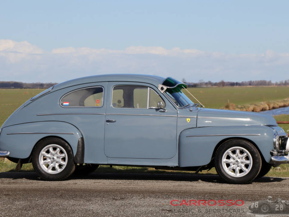 Image 5/40 de Volvo PV 544 (1961)