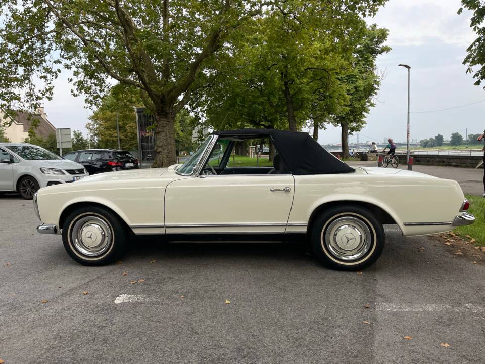 Imagen 15/30 de Mercedes-Benz 230 SL (1966)