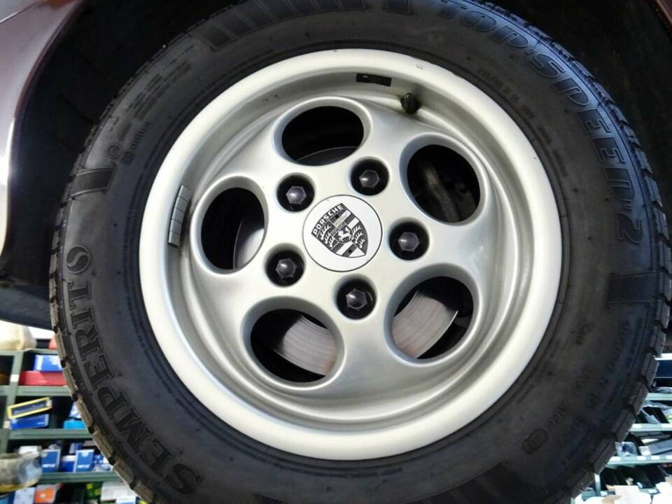 Bild 21/21 von Porsche 944 (1987)