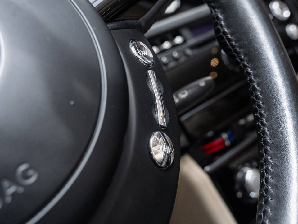 Image 15/36 of Rolls-Royce Phantom DHC (2008)