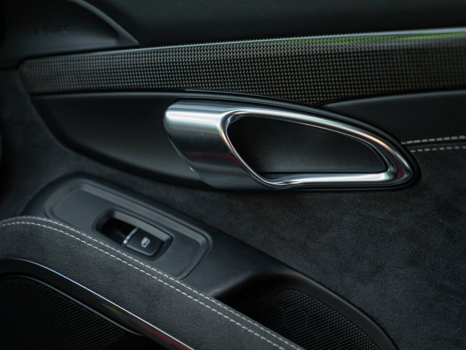 Bild 40/50 von Porsche 911 GT3 (2017)