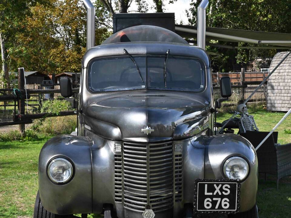 Image 20/50 de International Harvester K6 (1942)