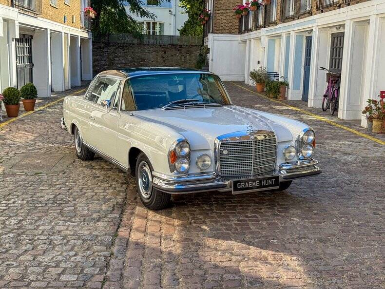 Bild 2/50 von Mercedes-Benz 280 SE 3,5 (1971)