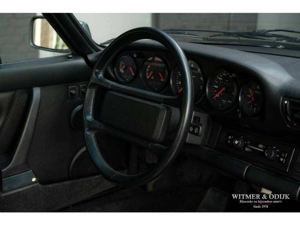 Image 38/42 of Porsche 911 Carrera 4 (1990)