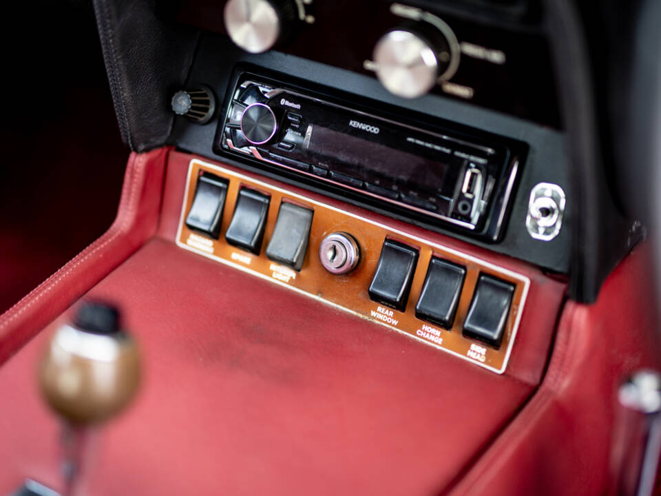 Bild 22/50 von Aston Martin DBS V8 (1971)