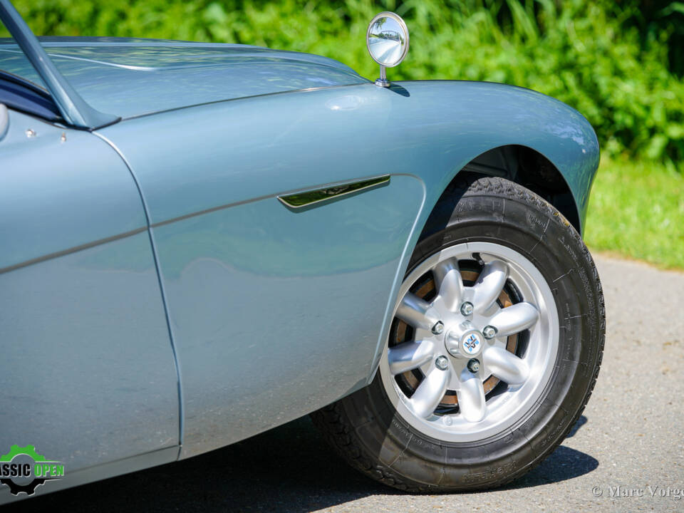 Image 43/51 of Austin-Healey 100&#x2F;6 (BN4) (1958)