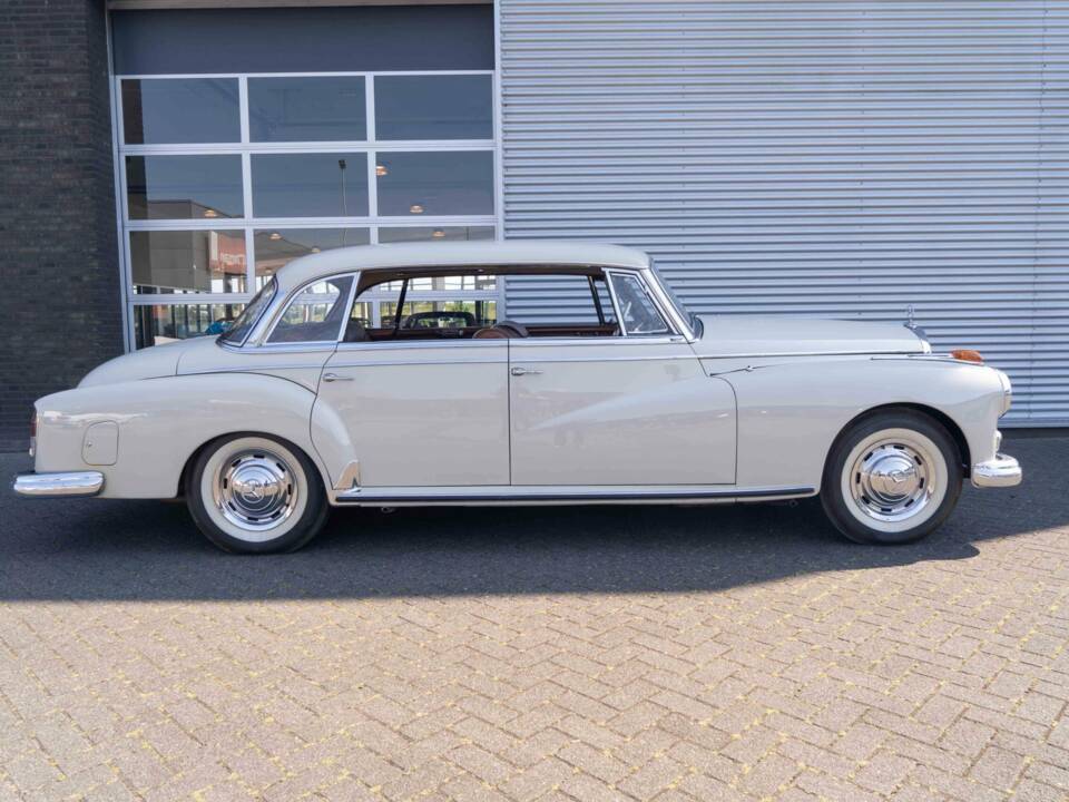 Bild 5/5 von Mercedes-Benz 300 d (1961)