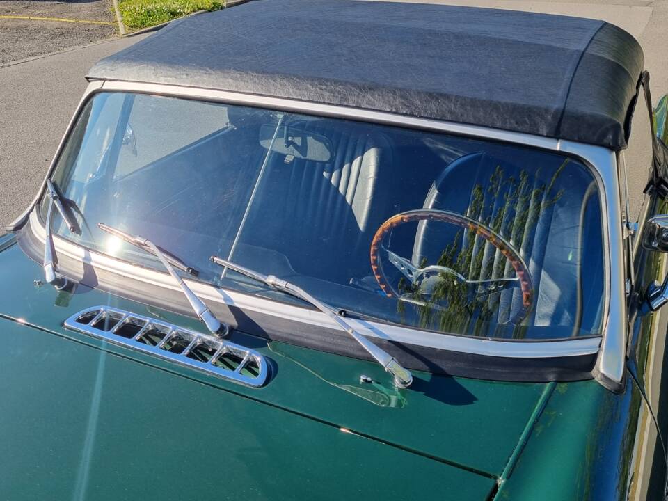 Bild 9/17 von MG MGB (1973)