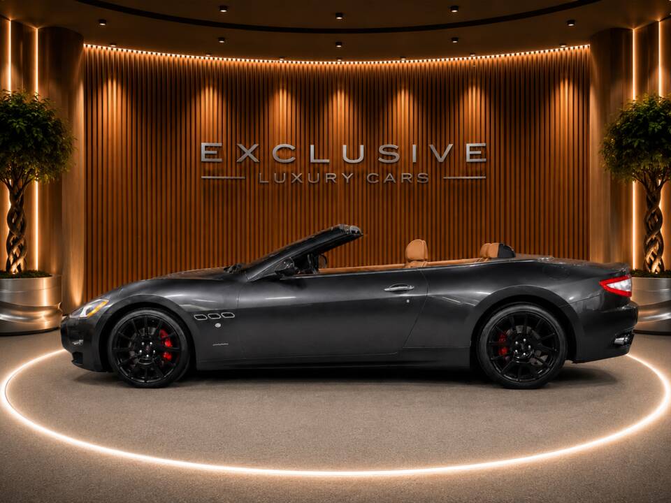 Bild 10/59 von Maserati GranCabrio 4.7 (2010)