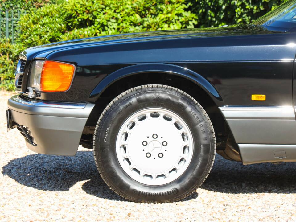 Bild 28/50 von Mercedes-Benz 560 SEC (1987)