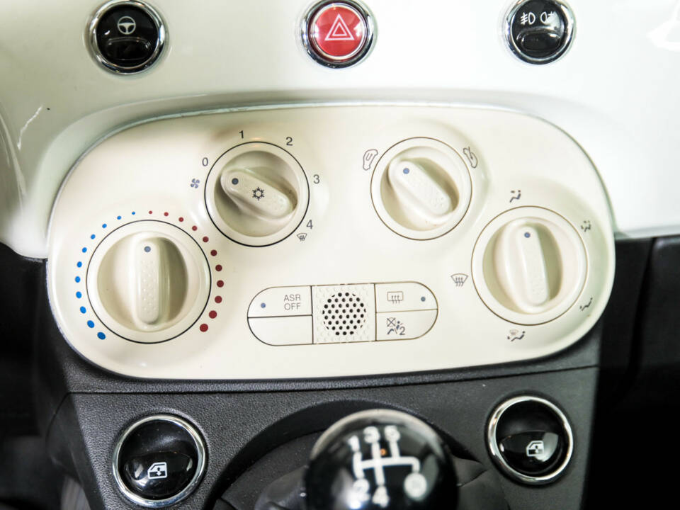Image 24/50 of FIAT 500 (2018)
