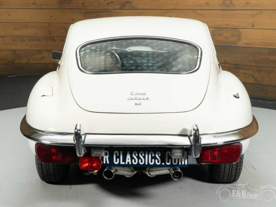 Image 14/19 de Jaguar E-Type (1969)