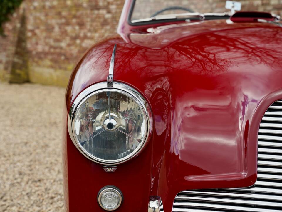 Imagen 46/50 de Aston Martin DB 2/4 Mk II DHC (1955)