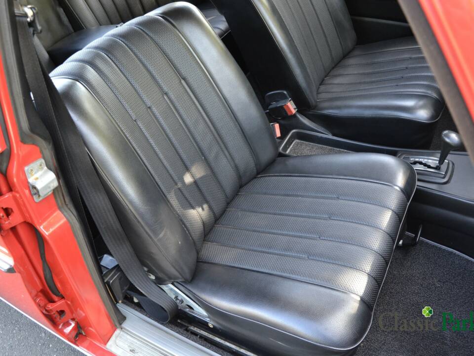 Bild 23/50 von Mercedes-Benz 230/6 (1973)