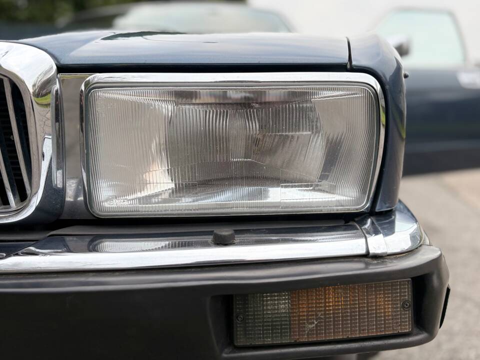 Immagine 22/31 di Jaguar XJ 40 (XJ-R) (1989)