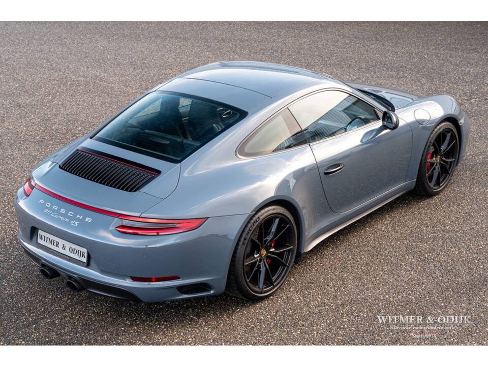 Bild 2/36 von Porsche 911 Carrera 4S (2017)