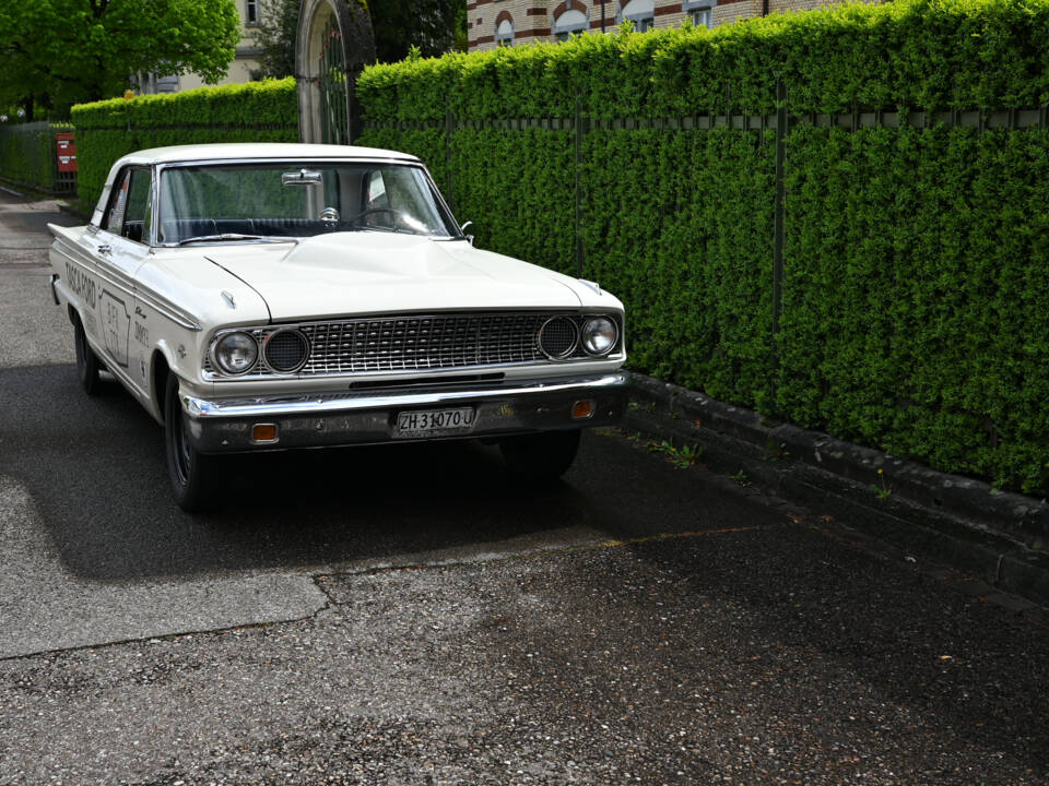 Image 10/70 of Ford Fairlane 500 (1963)