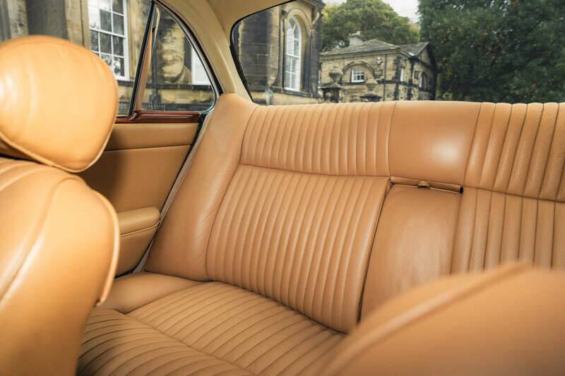 Image 28/50 of Jaguar XJ 12 (1972)