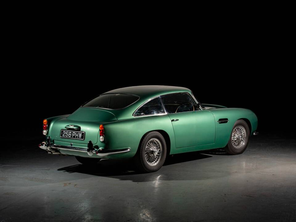 Afbeelding 11/55 van Aston Martin DB 4 Vantage (1962)