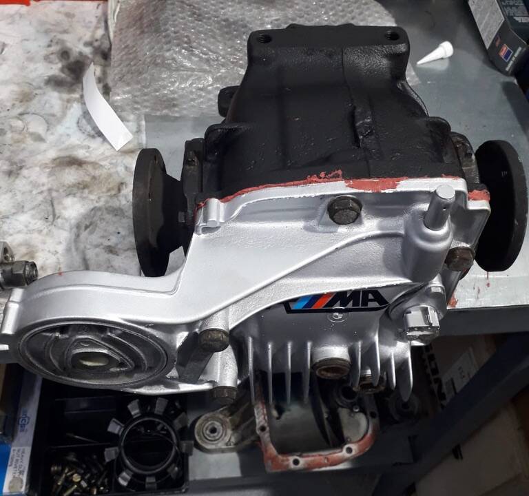 Bild 52/55 von BMW 320i (1991)