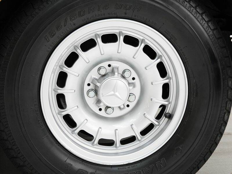 Bild 9/15 von Mercedes-Benz 250 CE (1969)