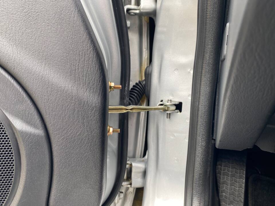 Afbeelding 28/63 van Mazda MX-5 1.6 (2004)