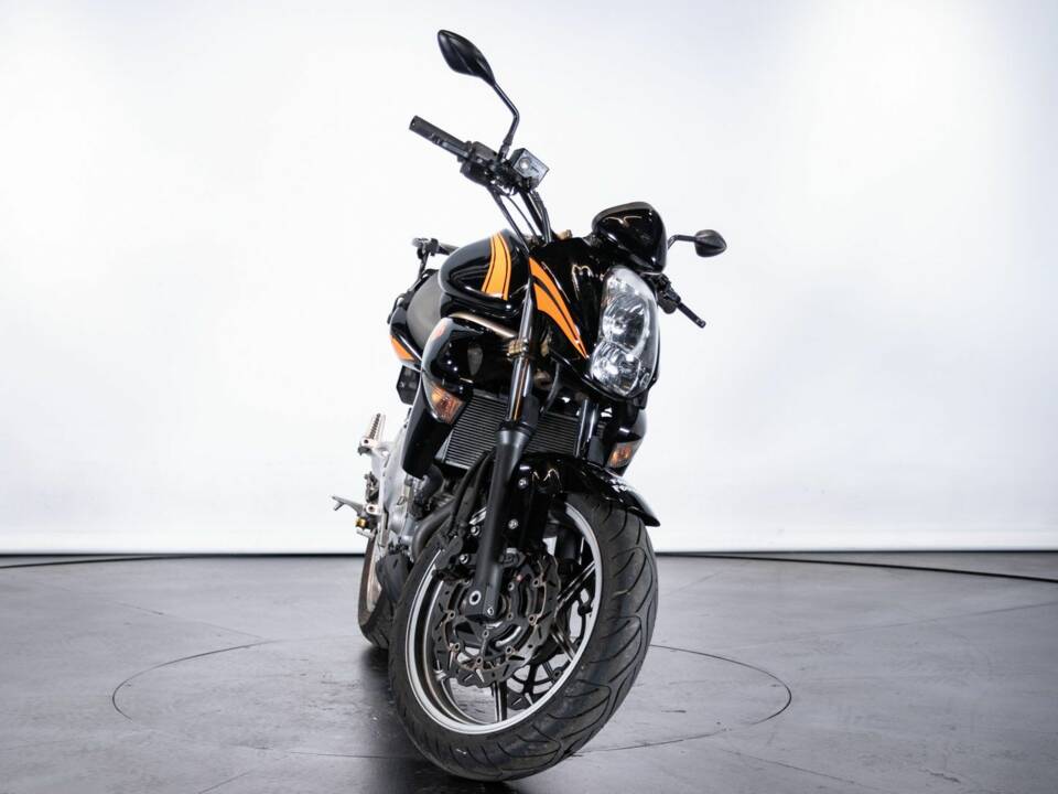 Image 3/8 of Kawasaki DUMMY (2006)