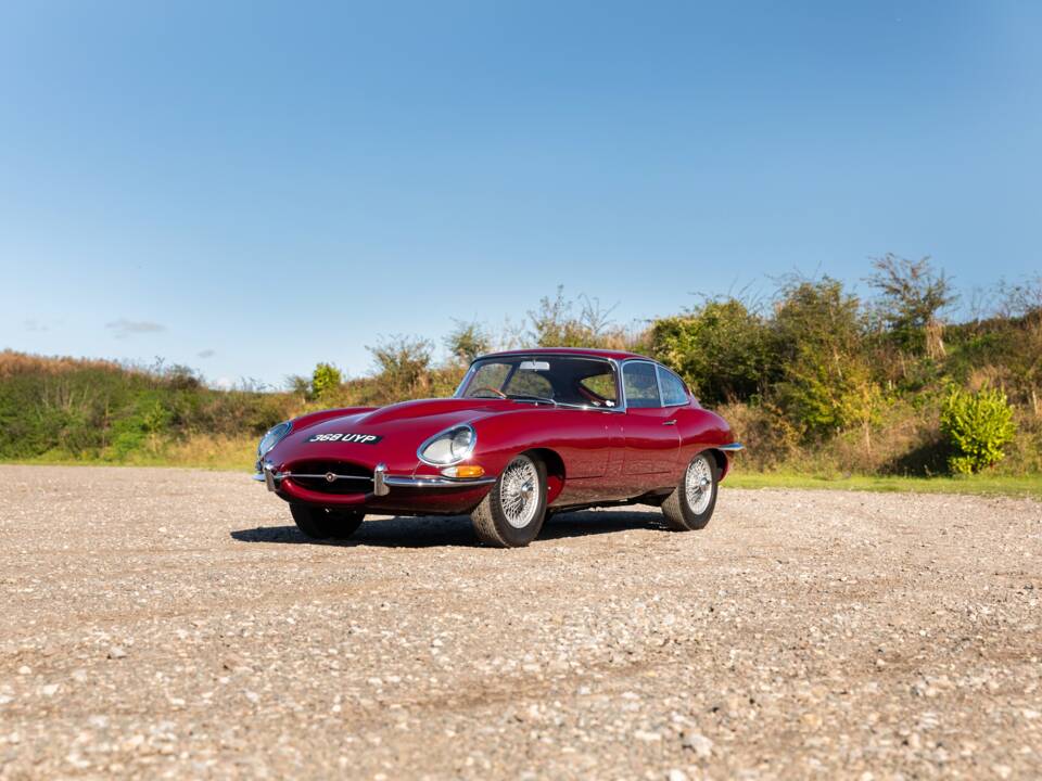 Image 15/50 de Jaguar Type E 3.8 (1962)